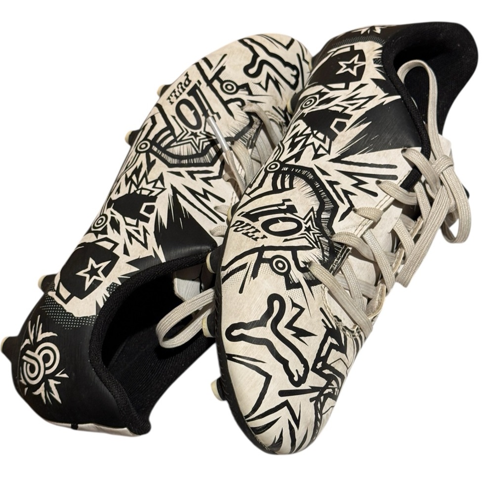 Puma x Christian Pulisic II FG/AG Kids Soccer Cleats Black & White Graphic Sz 5 - Picture 10 of 14